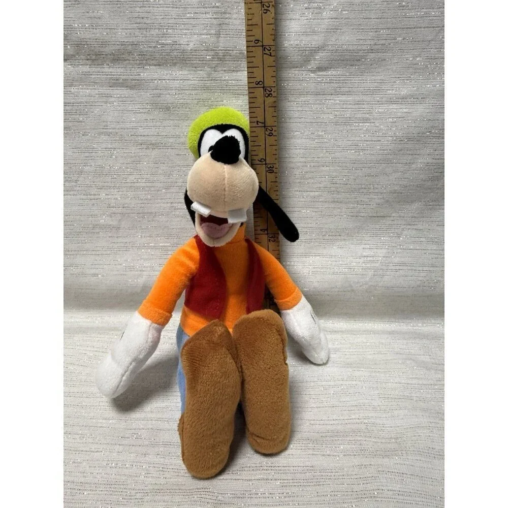 Disney Small Classic Goofy Plush 12in Disney Just Play LLC 12in